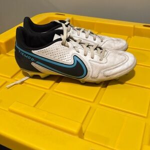 Nike Tempo Soccer Cleats